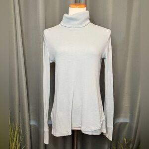 Eddie Bauer Soft Blue Knit Pullover turtleneck